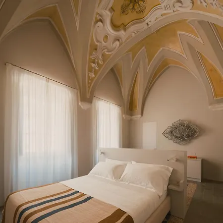 Sant'angelo - Il Palazzo Ostuni